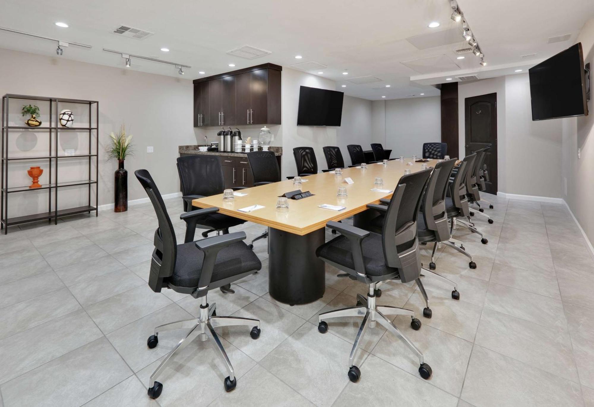 Hilton Garden Inn San Diego Del Mar Ngoại thất bức ảnh